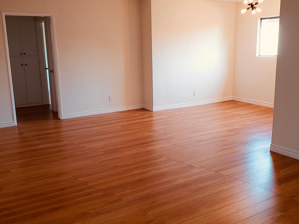 1st image of 1044 N Curson Ave #8