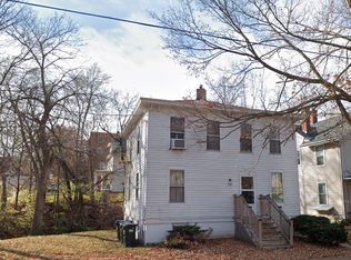 721 Iowa Ave #3, Iowa City, IA 52240