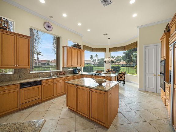 5th image of 120 Pembroke Drive