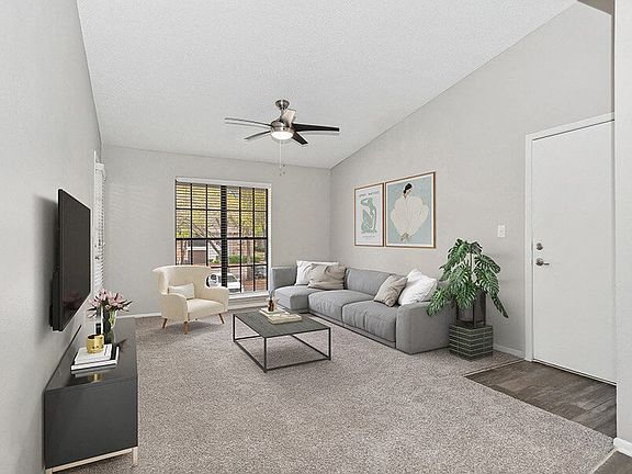 3rd image of 3110 Grand Pavilion Dr #3111-103