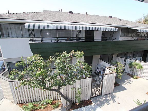 3rd image of 230 S Del Mar Ave #106