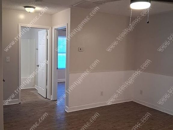 4th image of 1014 Wildwood Ln