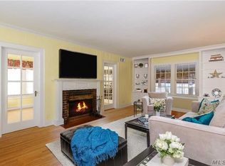 12 Park Ave, Manhasset, NY 11030