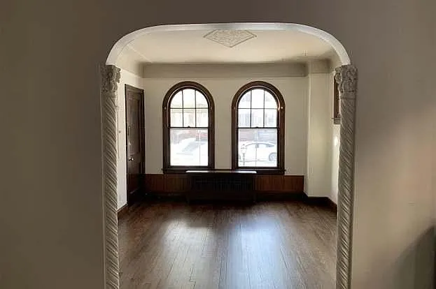 2 bed, 900 sqft, $1,100 — Photo 3
