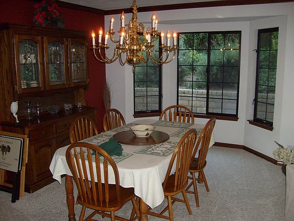 5th image of 24588 Peachland Ave