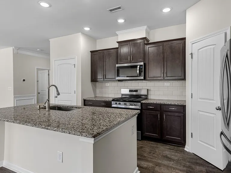 240 Tilth St — Photo 43
