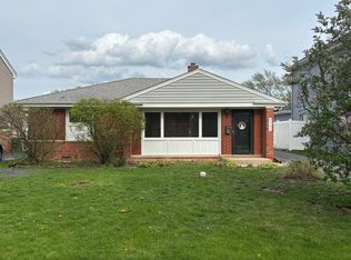 8303 N Washington St, Niles, IL 60714