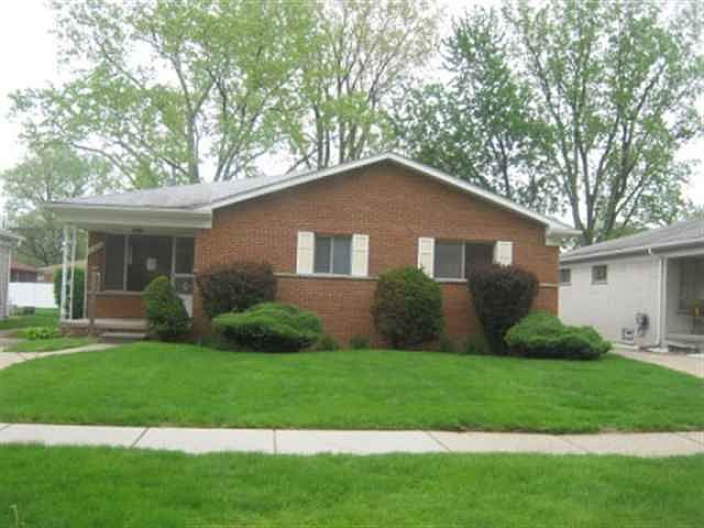 1st image of 21640 Kenosha St