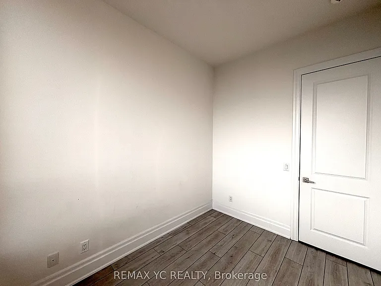 30 Elm Dr W #Penthouse 06 — Photo 16