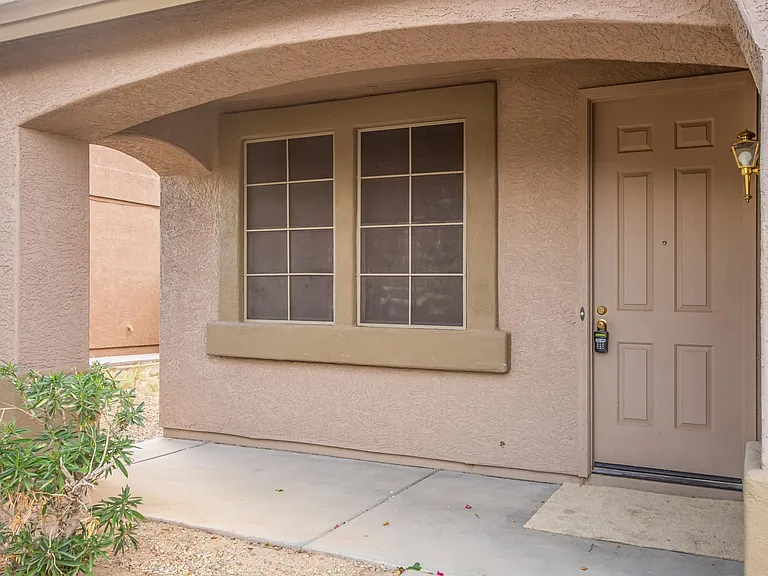 3209 W Saint Catherine Ave — Photo 21
