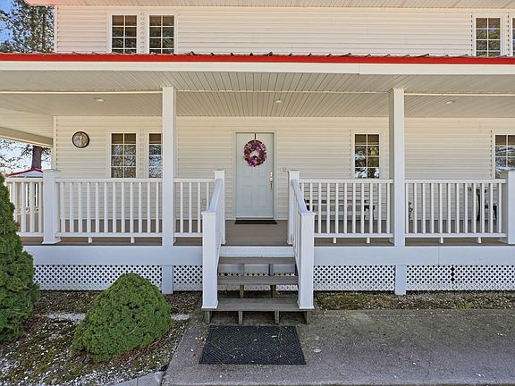 3rd image of 717 W Antler Rd