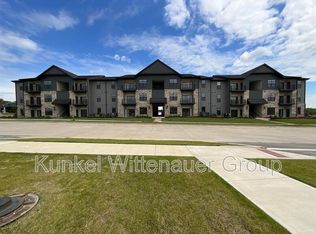 90 Magnolia Dr APT 1103, Glen Carbon, IL 62034