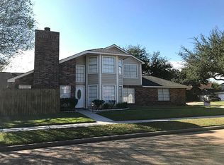 12118 Chapel Oaks Dr, Houston, TX 77067