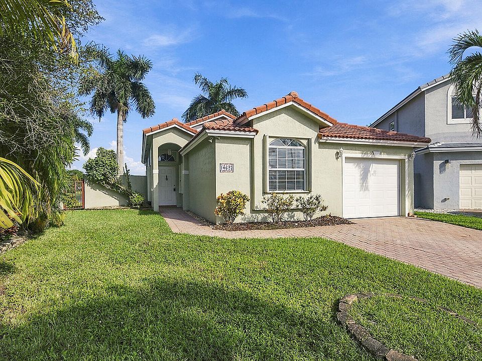 1st image of 10627 NW 7TH Street