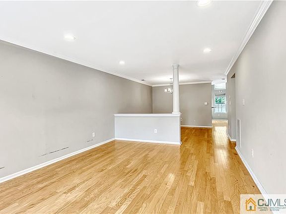4th image of 5 Hampton Pl
