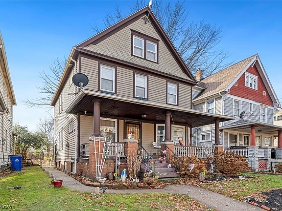 2nd image of 3921 Sackett Ave
