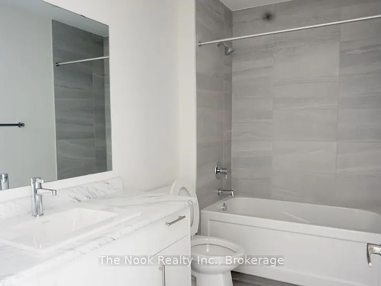 26 Louise Cres — Photo 11
