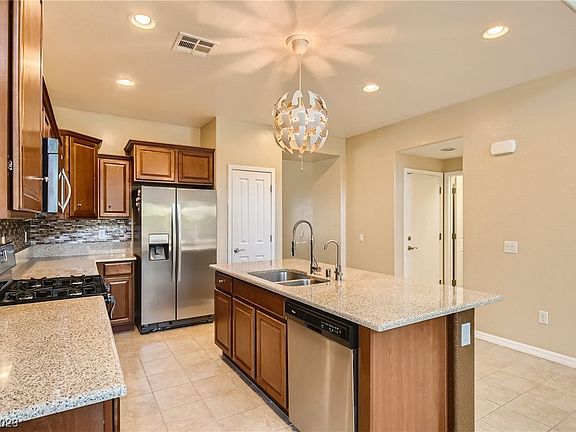 4th image of 10704 Harvest Green Way