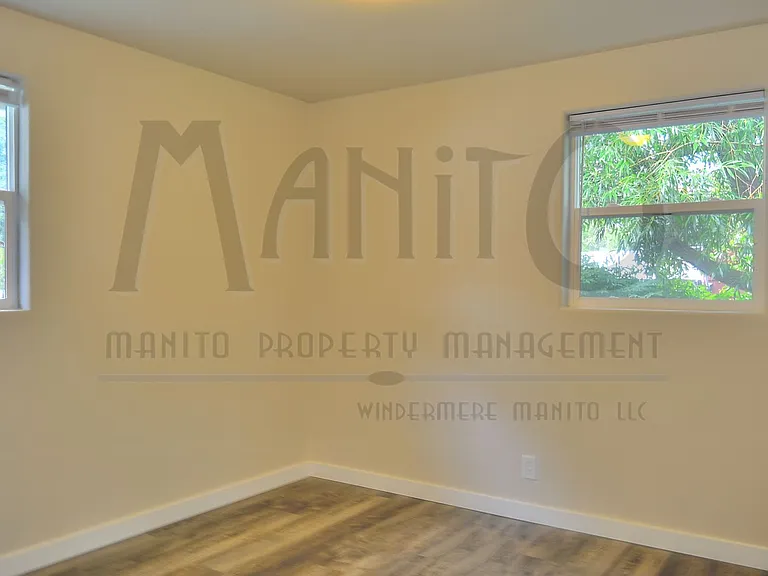 1654 E Decatur Ave — Photo 10