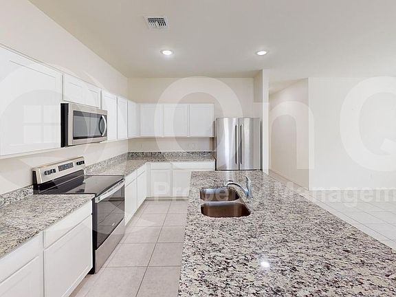 5th image of 5922 E Athena Rd