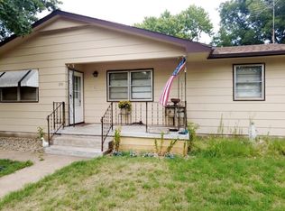 108 S 1st St, Sharon, KS 67138
