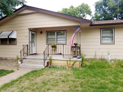 108 S 1st St, Sharon, KS, 67138