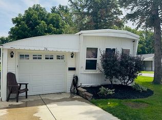 36 Xavier Rd, Clarence, NY 14031