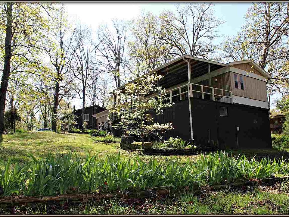1st image of 243 Primrose Dr