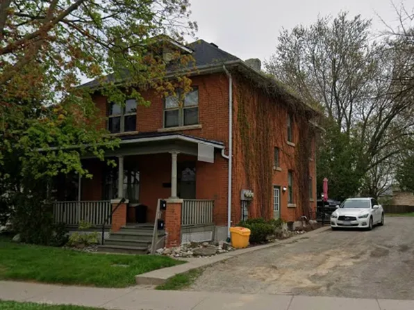 619 Maple Ave, Burlington, ON L7S 1M7