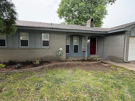 2nd image of 801 W Galveston St