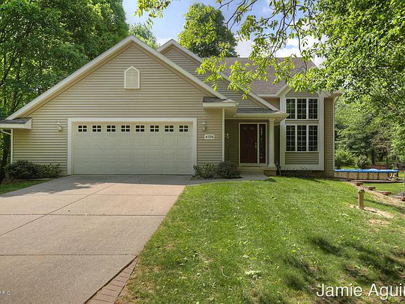 2nd image of 4396 Bradford St NE