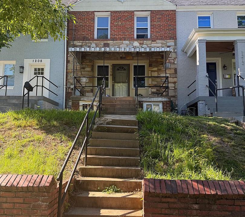 1st image of 1210 Congress St SE