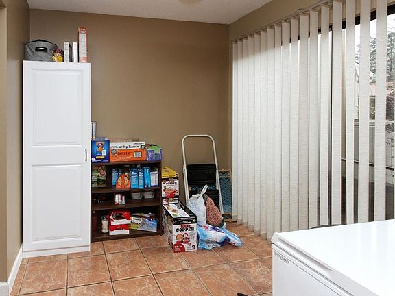 3rd image of 8400 Olde Colony Trl APT 65