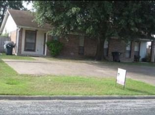720 San Saba Dr #A, College Station, TX 77845