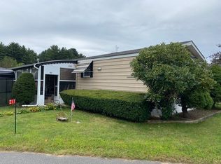 217 Park Cir, Sturbridge, MA 01566