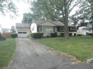 951 Overlook Dr, Ashland, OH 44805