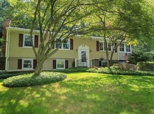 13 Avery Rd, Carmel, NY 10512