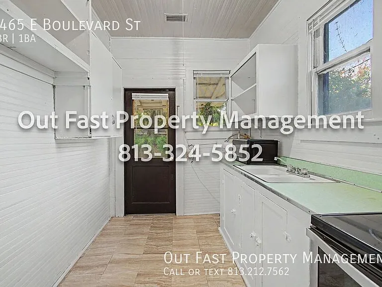 1465 E Boulevard St — Photo 27