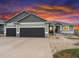 1405 N Rose Ave, Tea, SD 57064