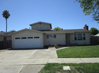 1233 Hilltop Dr, Salinas, CA 93905