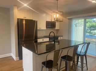 559 S Dove Rd APT A, Morrisville, PA 19067