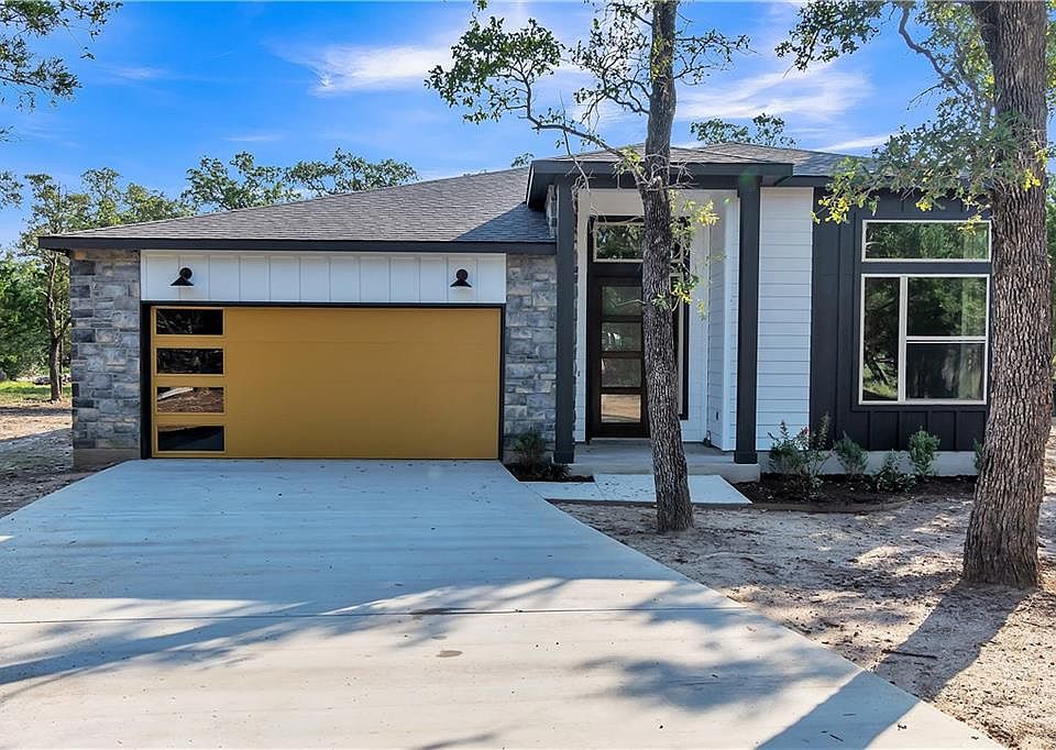 1st image of 117 Alder Dr