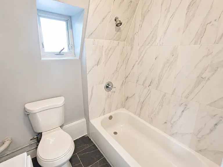 9 Kenmore Ave #31 — Photo 5