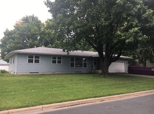 619 Kim Ave, Hamburg, MN 55339