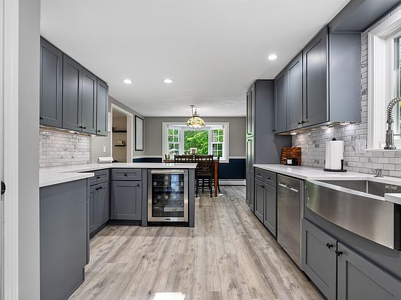 5th image of 4 Franconia Drive