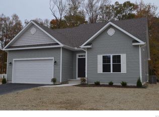 19 Golden Eagle Dr, Ocean View, DE 19970