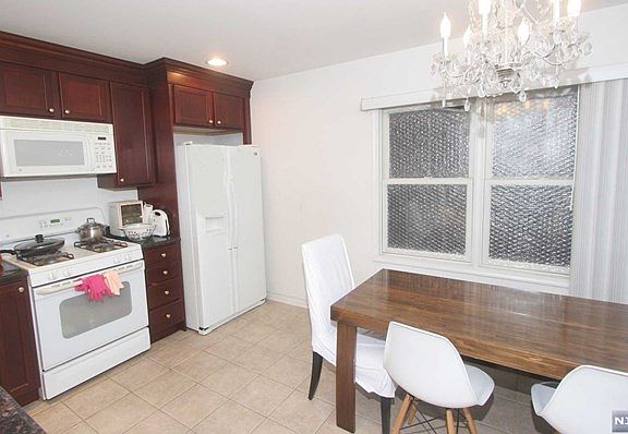 5th image of 45-49 Stuyvesant Ave
