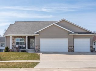 487 Barrington Pkwy, Marion, IA 52302