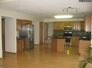 16869 Buckingham Ct, Middleburg Heights, OH 44130