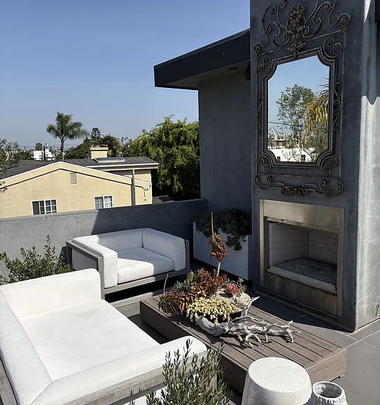 2425 Clement Ave — Photo 24